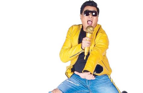 Randy grateful for return to hosting at 60 .